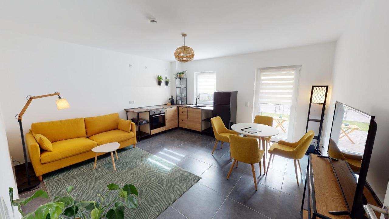 Travel Art Boardinghouse Aparthotel Neuruppin Bagian luar foto