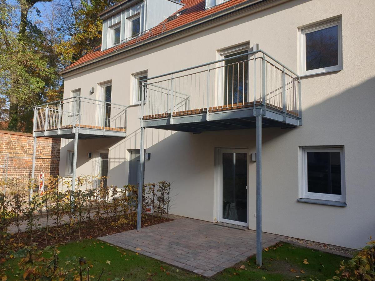 Travel Art Boardinghouse Aparthotel Neuruppin Bagian luar foto